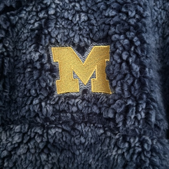 Women’s Michigan Sherpa Super Soft Quarter Zip Pullover Jacket-SZ L - Picture 3 of 4